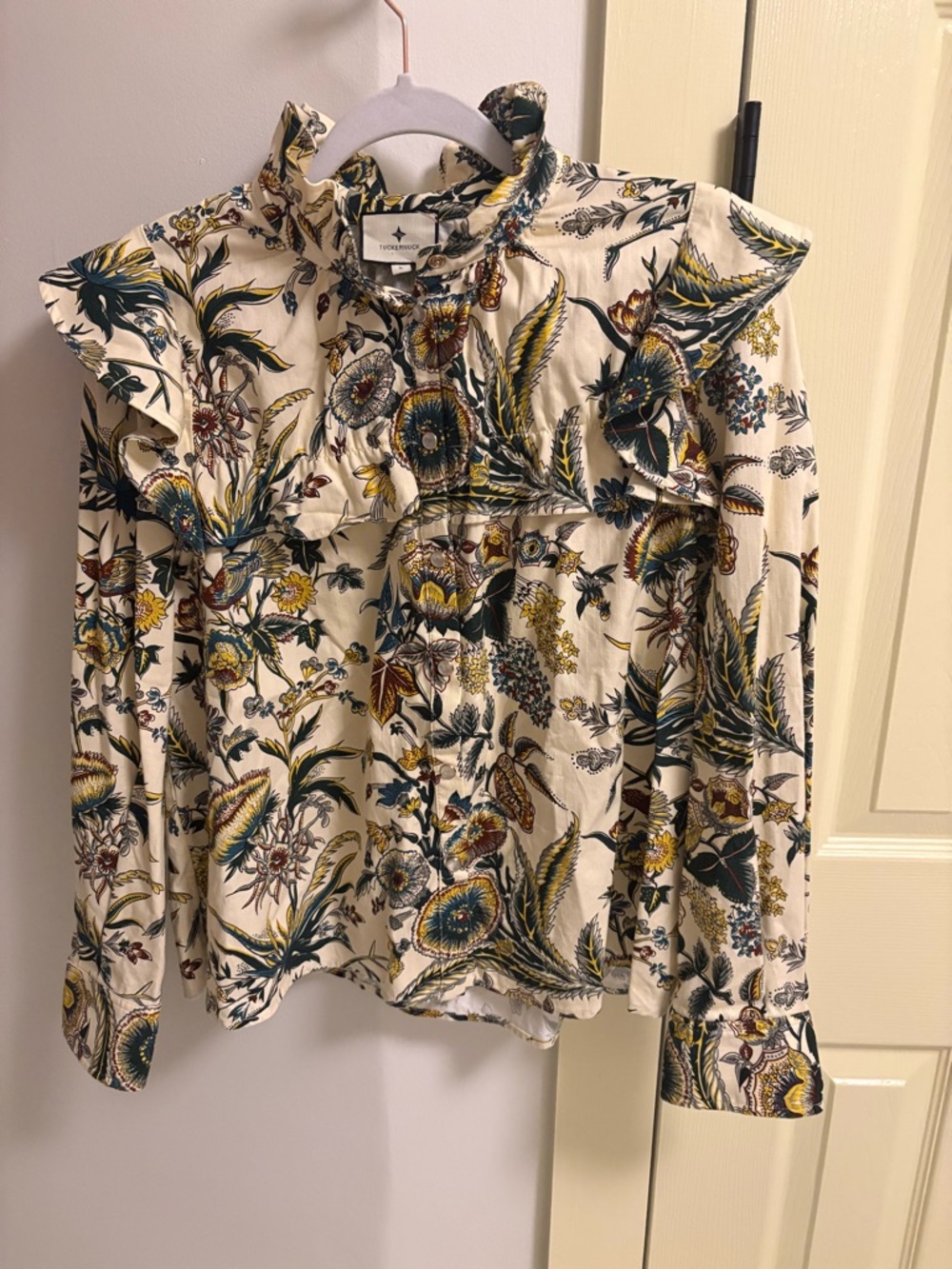 Tuckernuck Winnie blouse in Sharp Floral